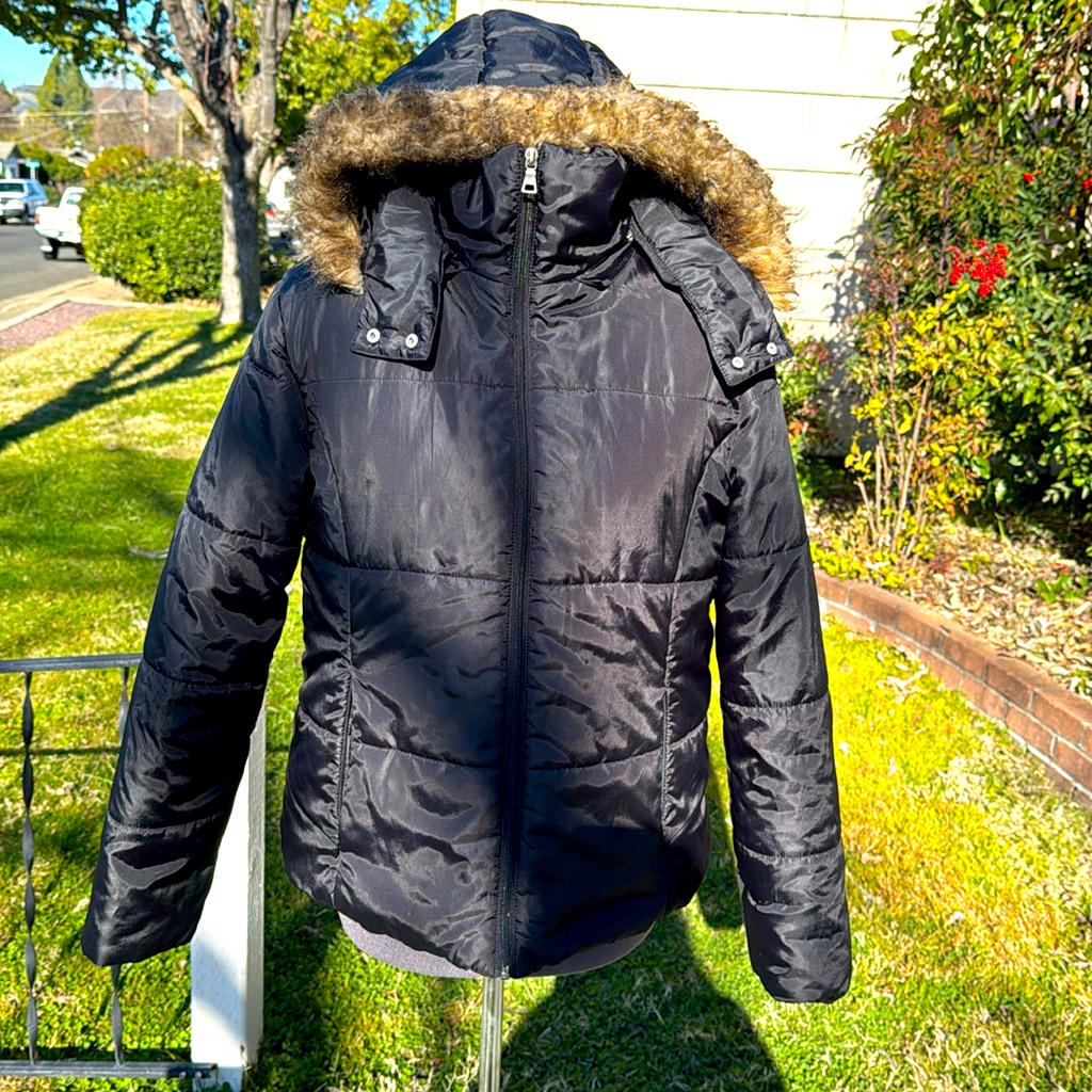 Elements Puffer Jacket Will Keep You Warmm In The Snow